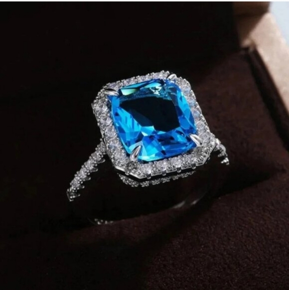 New Blue Aquamarine Silver Diamond Halo Ring - Picture 5 of 5
